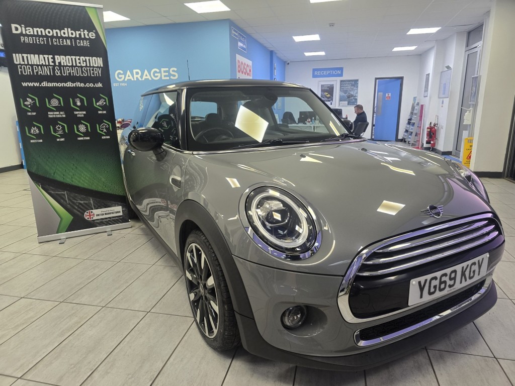 2019 MINI HATCH